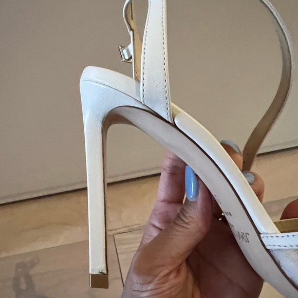 Jimmy Choo
Sacora Tulle Peep-Toe Sandals
35.5 (5.5)
Ivory - Picture 7 of 11